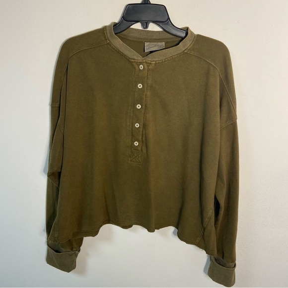 Universal Thread Tops - Universal Threads Women’s Top Long Sleeve Olive Green Large